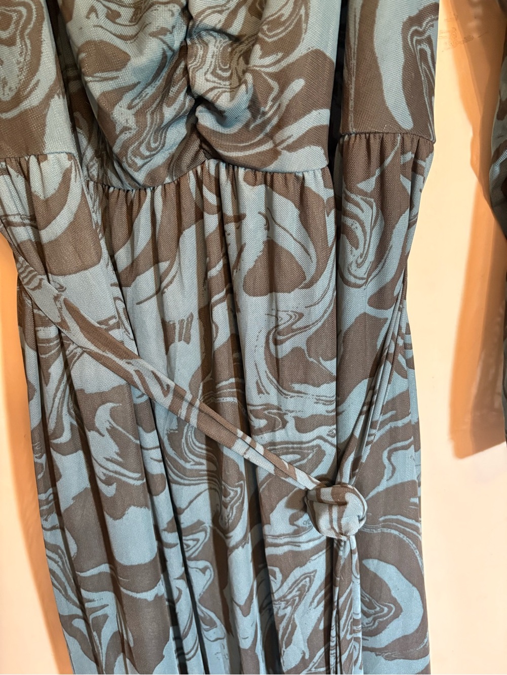 Ava & Viv Blue & Gray Balloon Sleeve Cinched Swirl Print Mesh Maxi Dress plus 2X - Picture 3 of 8